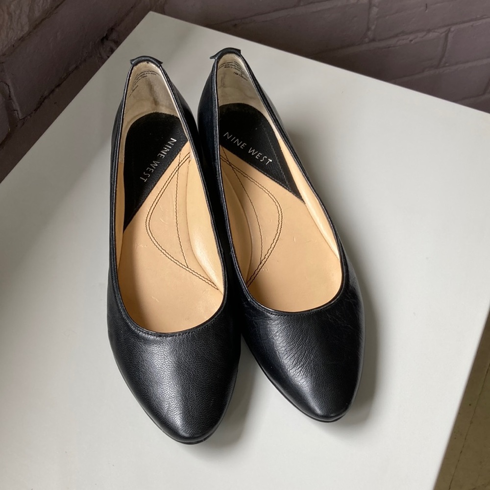 Nine West kitten heals, black